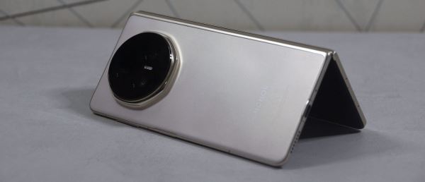 Новый этап в развитии: Обзор смартфона HONOR Magic V5